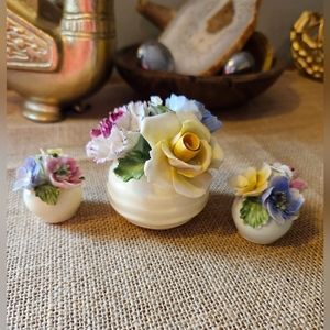 🐕 MAKE OFFER Vintage Handmade Bone China floral bouquet Staffordshire England